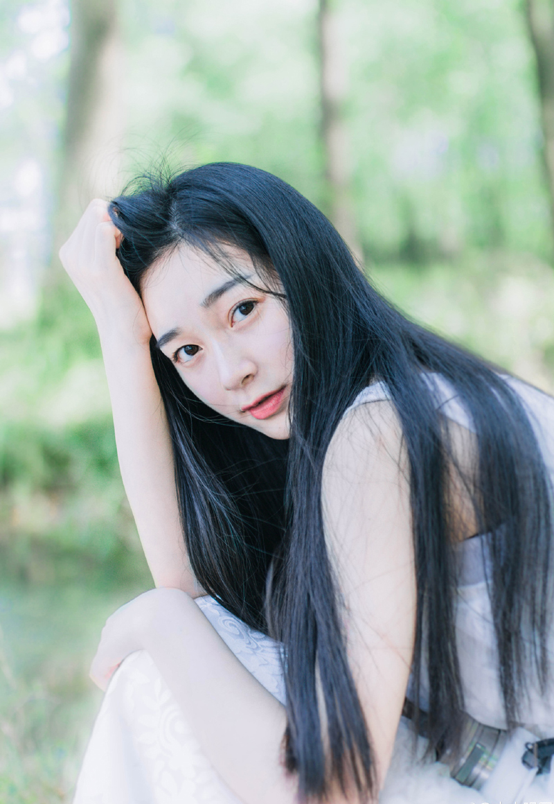 情愿让日子过得忙迫，也不要让日子过得无聊。——罗兰